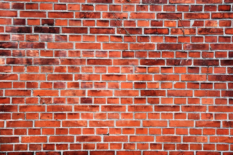 Graffiti removal from brickwork